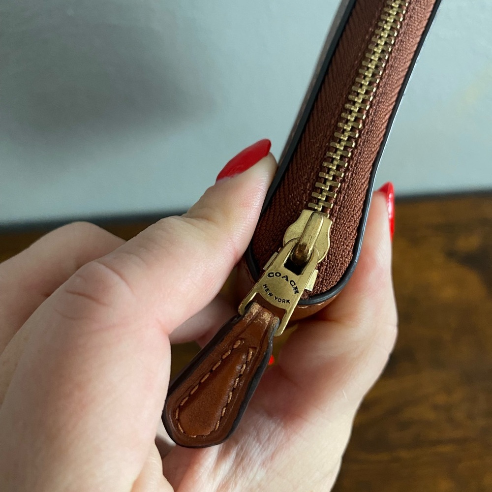Coach Brown Calf Leather Zip Around Medium Wallet CH806 - Picture 4 of 11